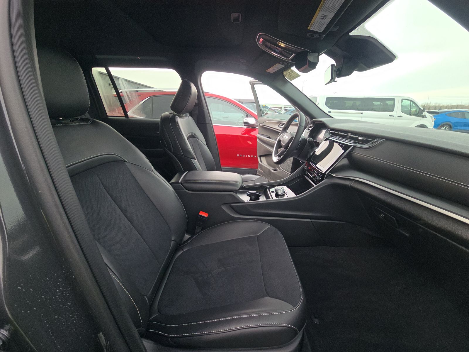 2025 Jeep Grand Cherokee Altitude AWD