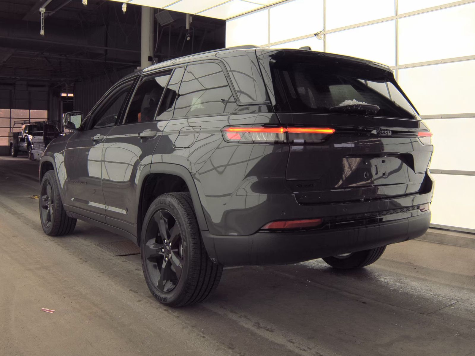 2025 Jeep Grand Cherokee Altitude AWD