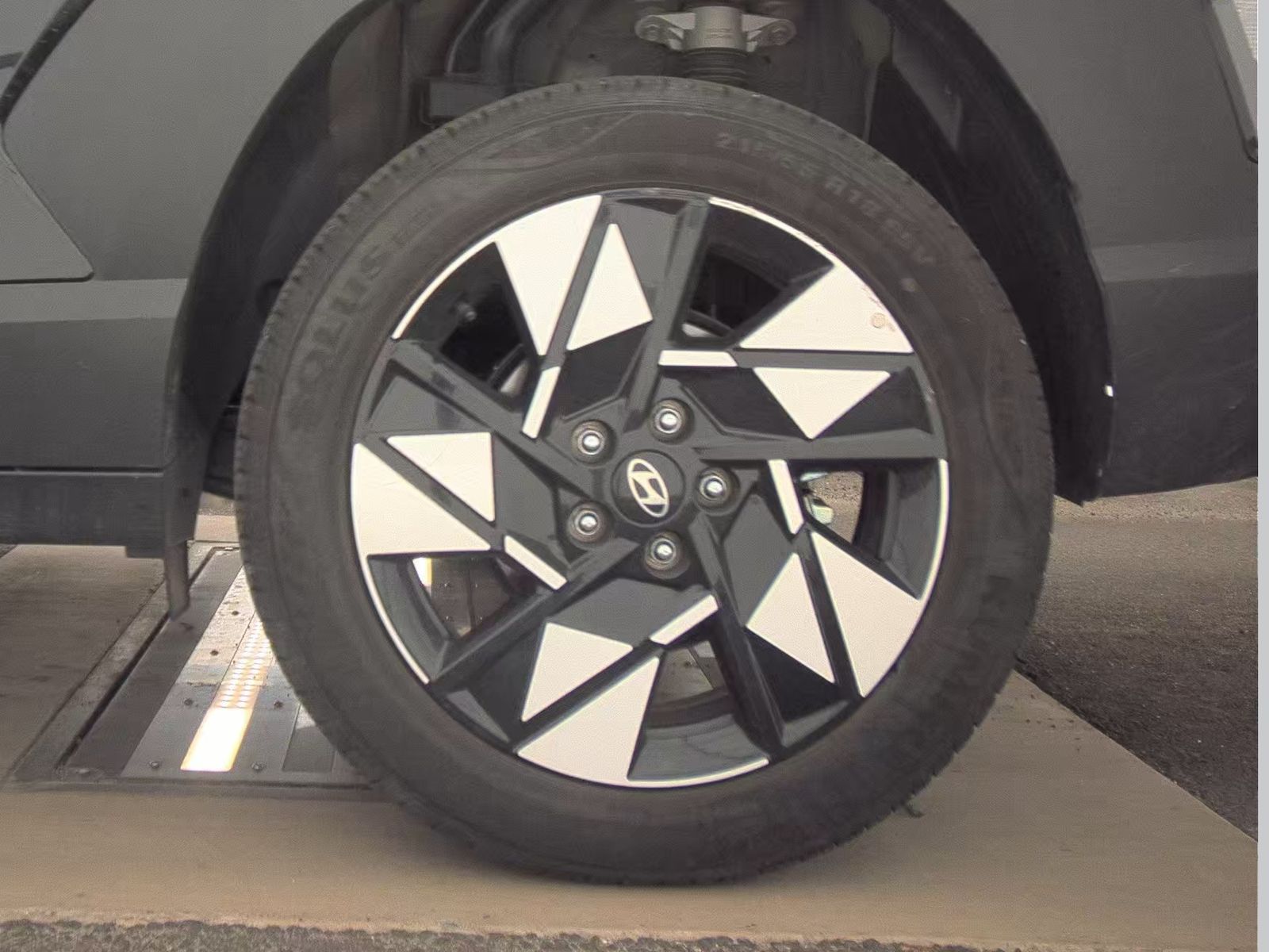 2025 Hyundai Kona SEL AWD