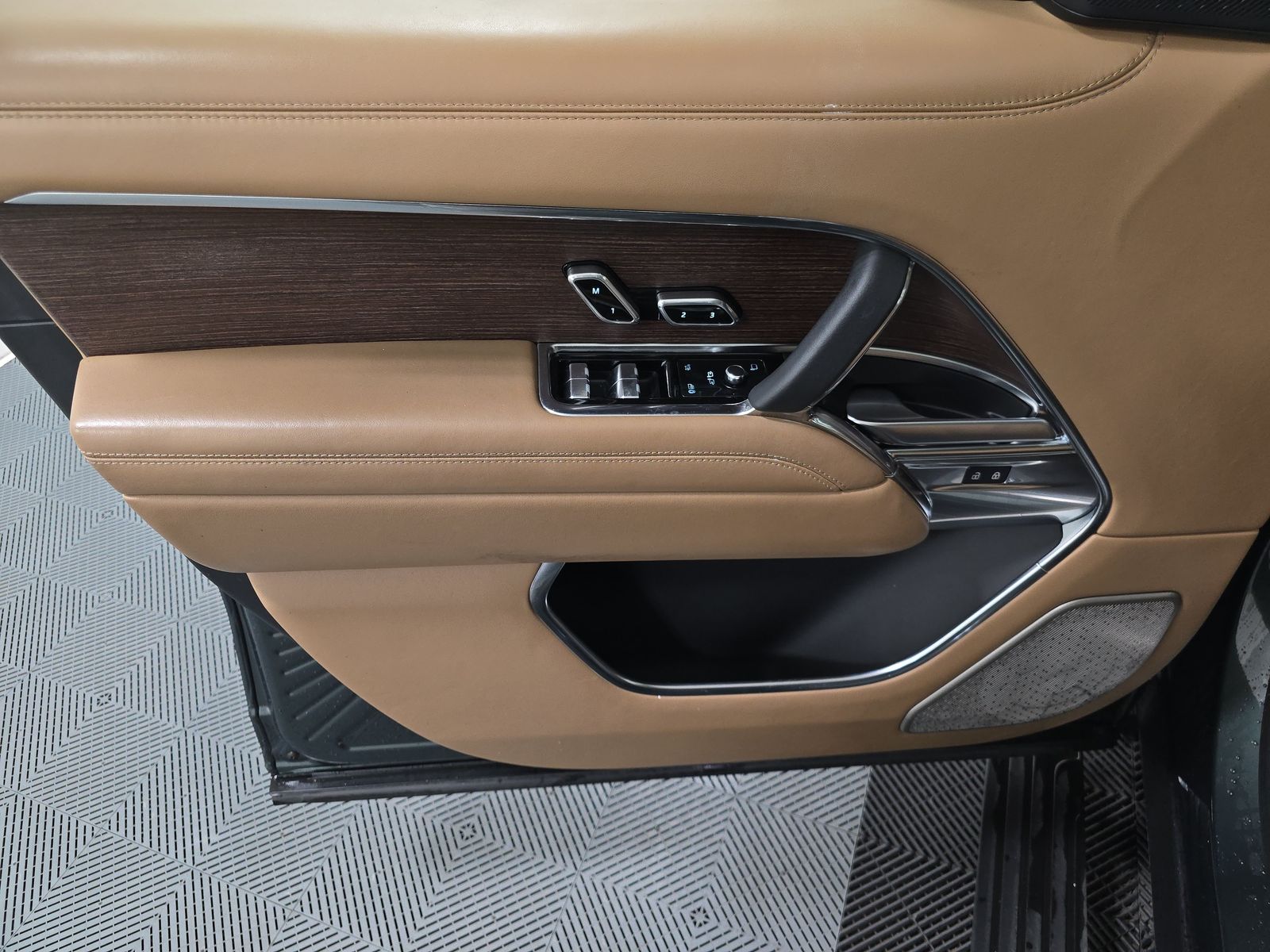 2024 Land Rover Range Rover Autobiography LWB AWD