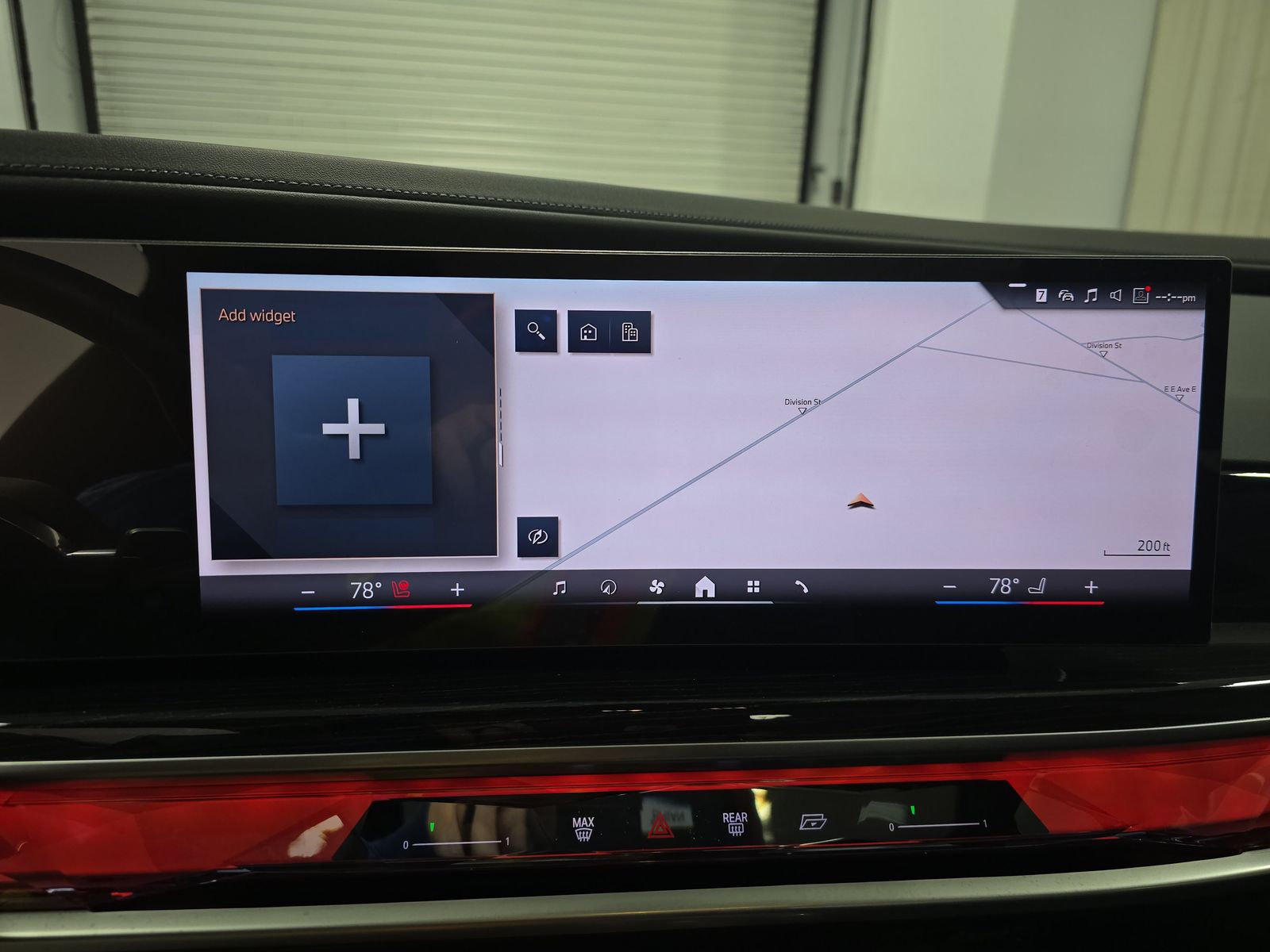 2025 BMW 7 Series 740i RWD