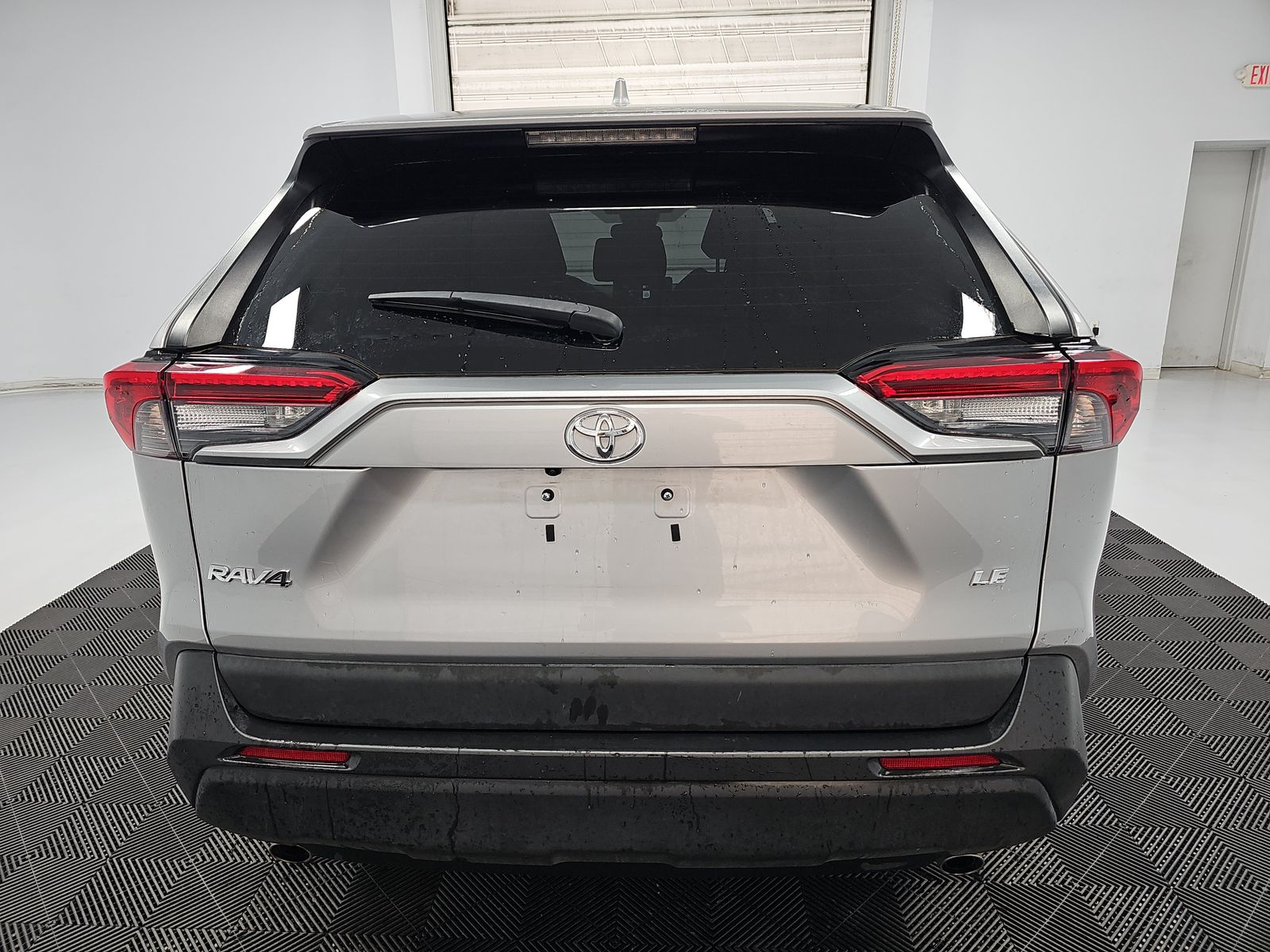 2023 Toyota RAV4 LE FWD