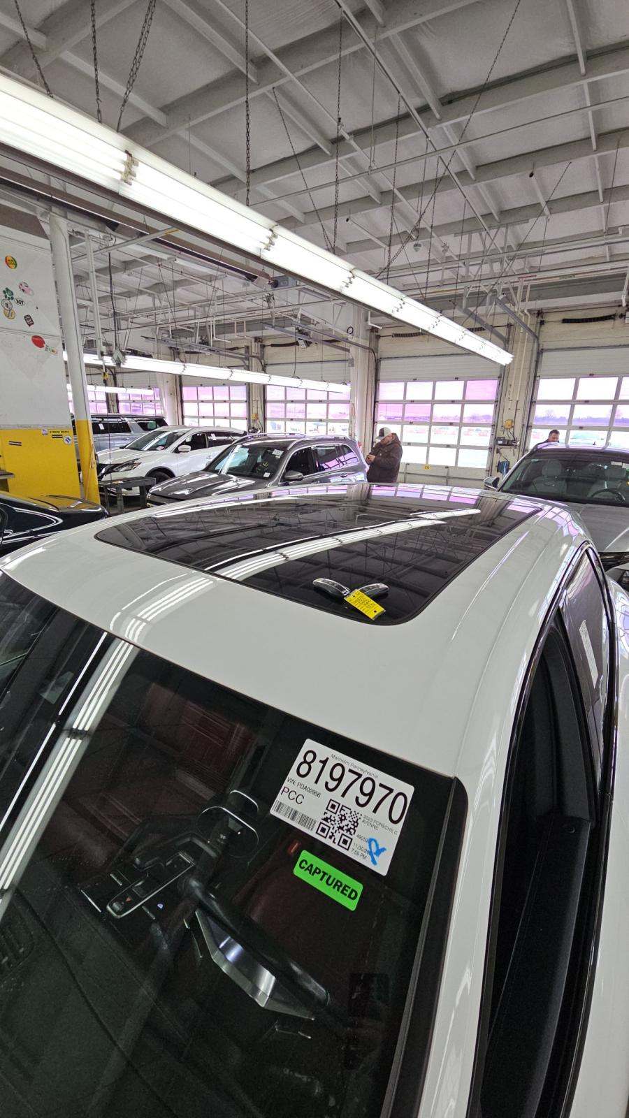 2023 Porsche Cayenne Platinum Edition AWD