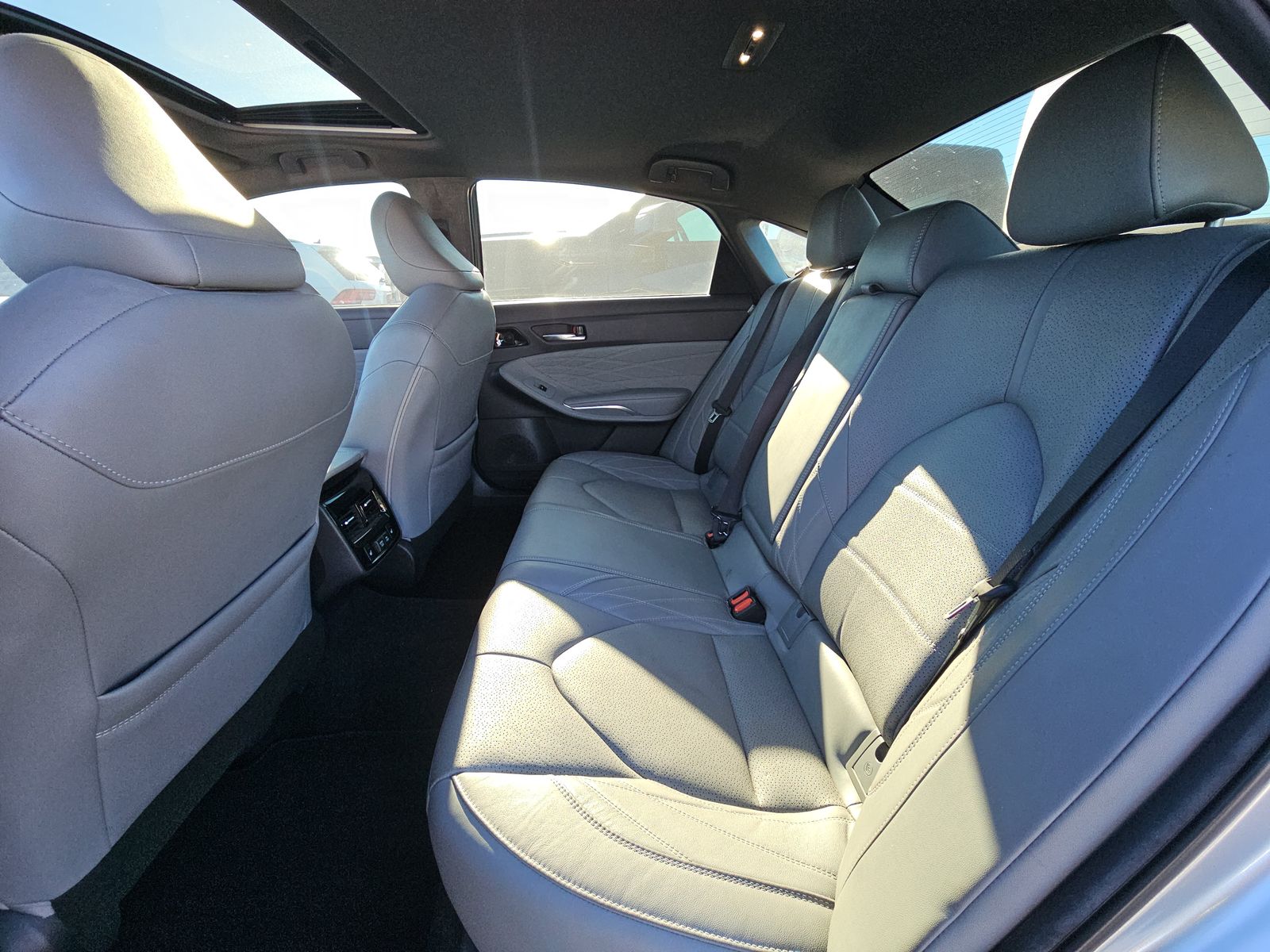 2022 Toyota Avalon Limited FWD