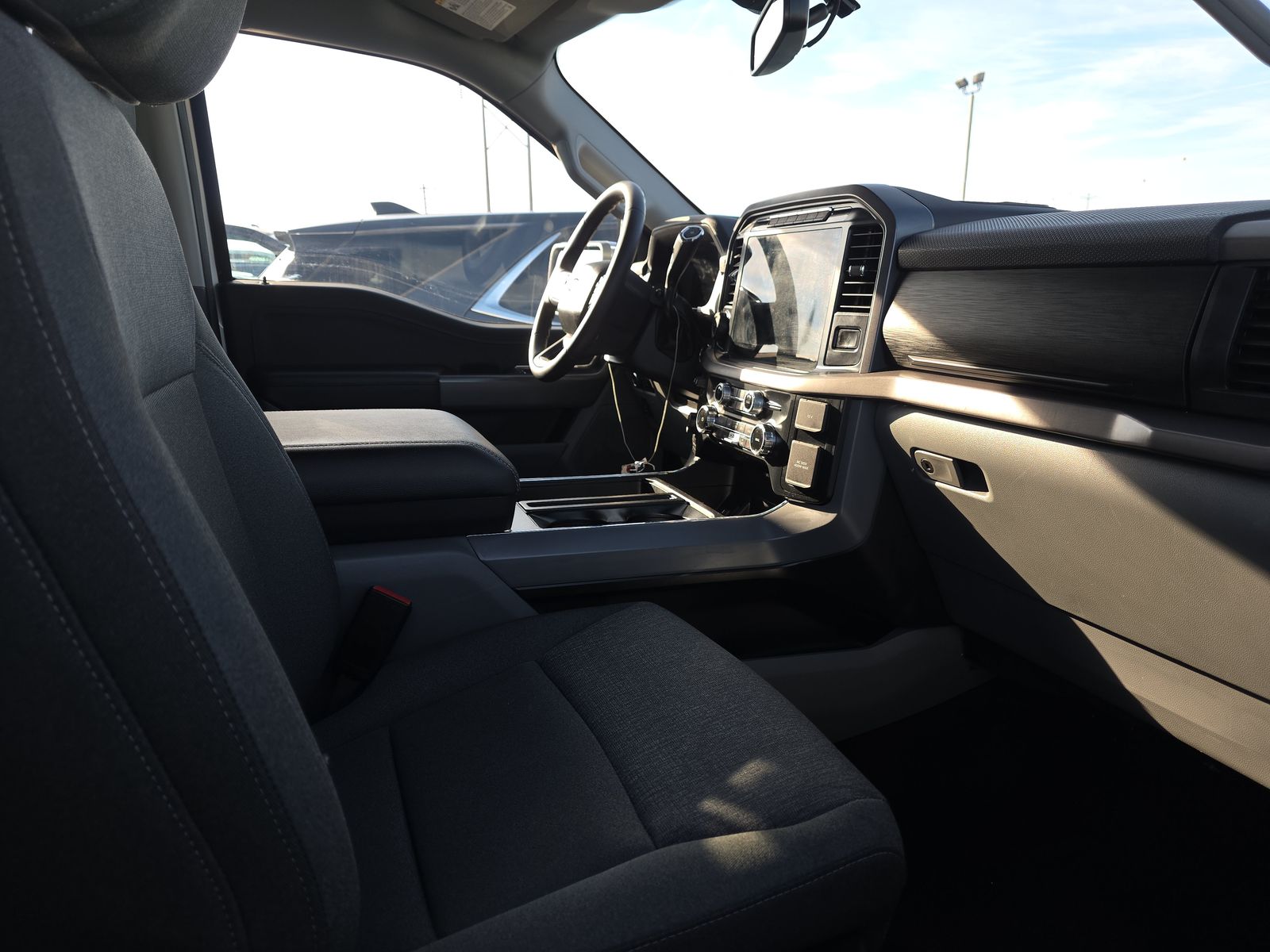 2024 Ford F-150 XLT AWD