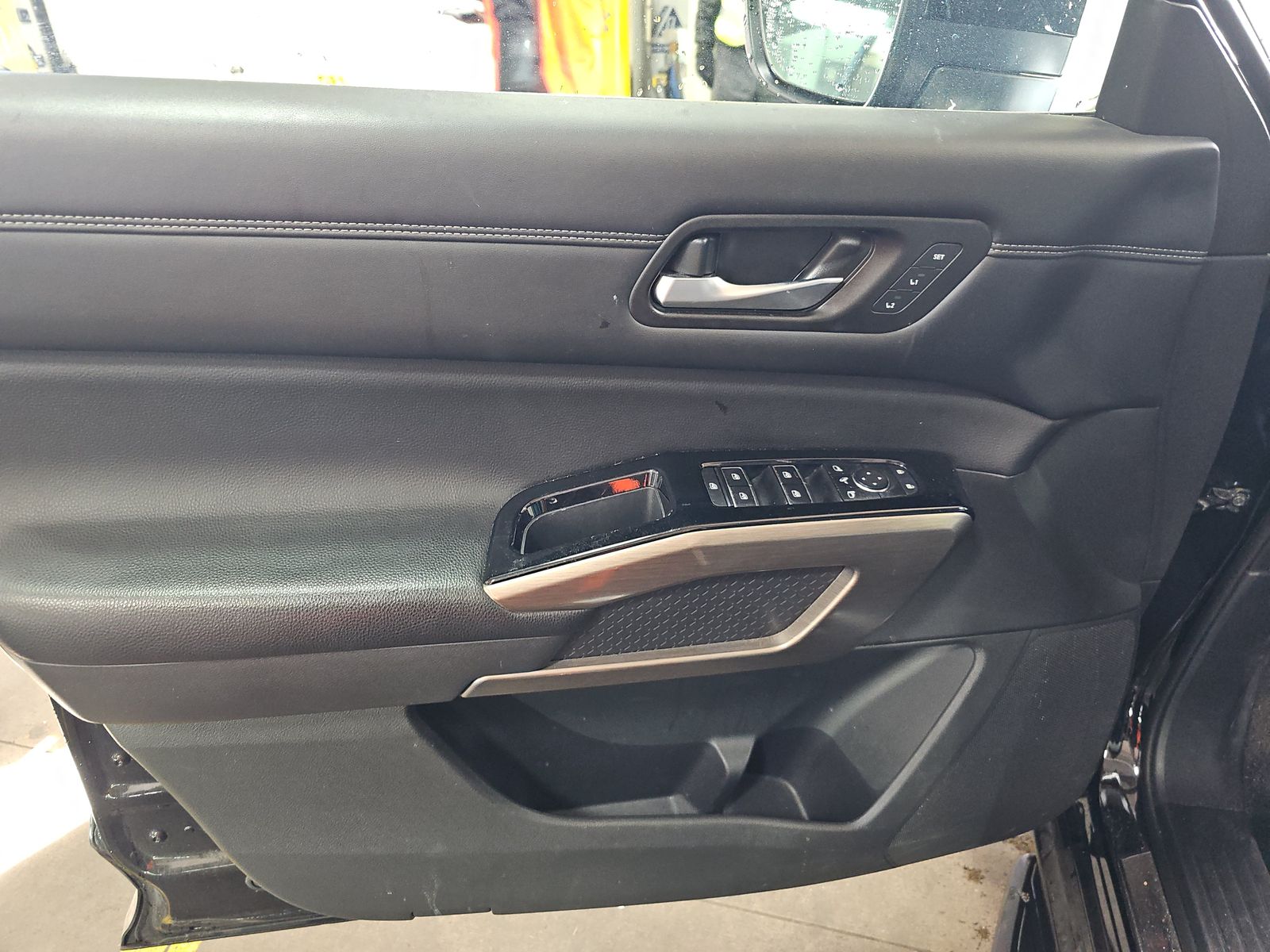 2023 Nissan Pathfinder Platinum AWD