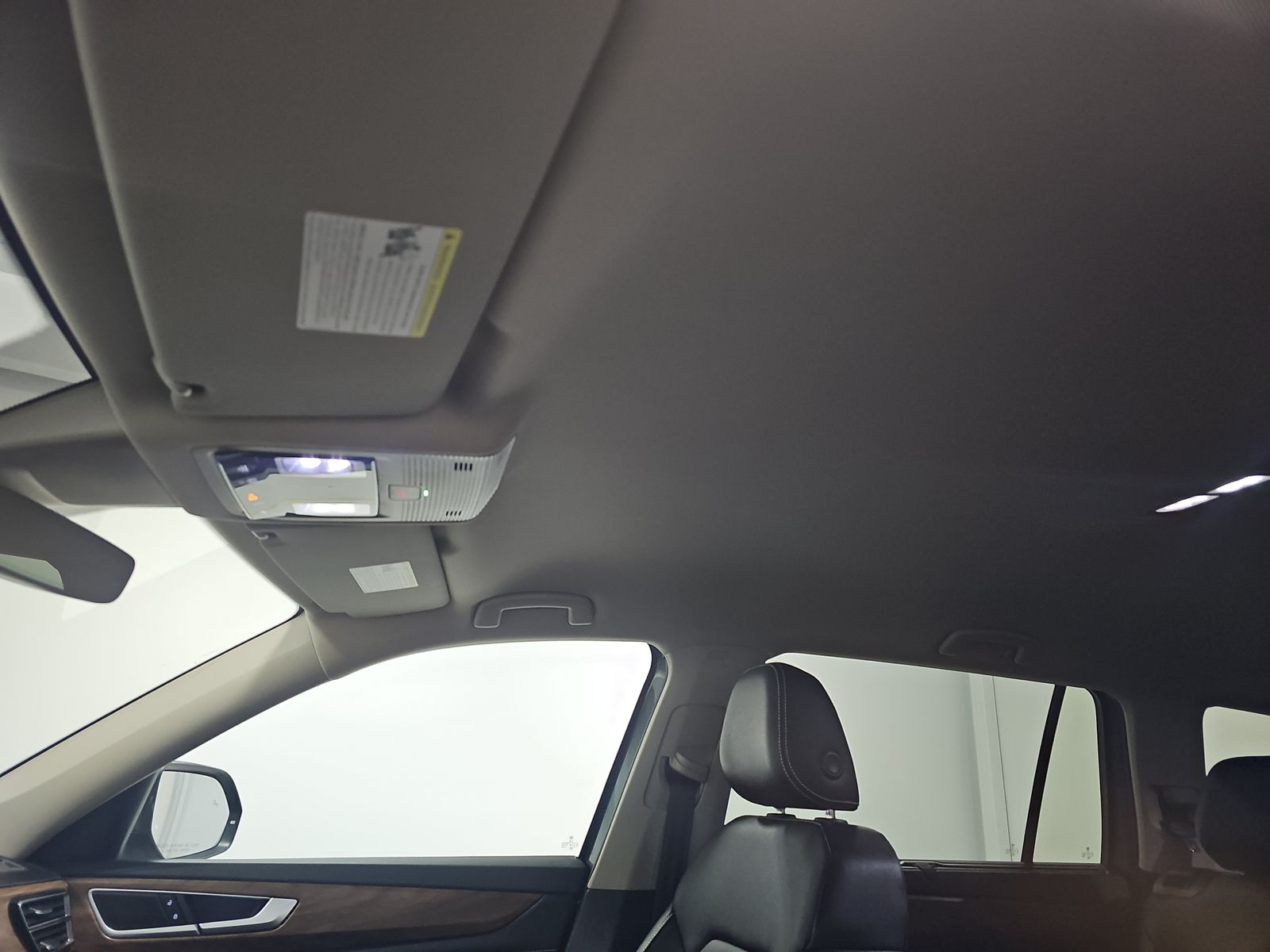 2024 Volkswagen Atlas 2.0T SE AWD