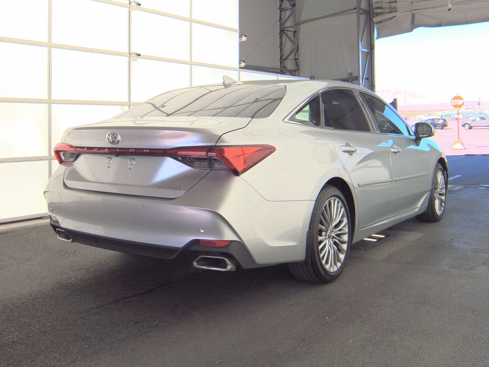 2022 Toyota Avalon Limited FWD