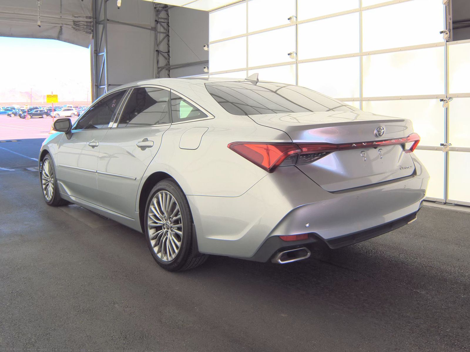 2022 Toyota Avalon Limited FWD