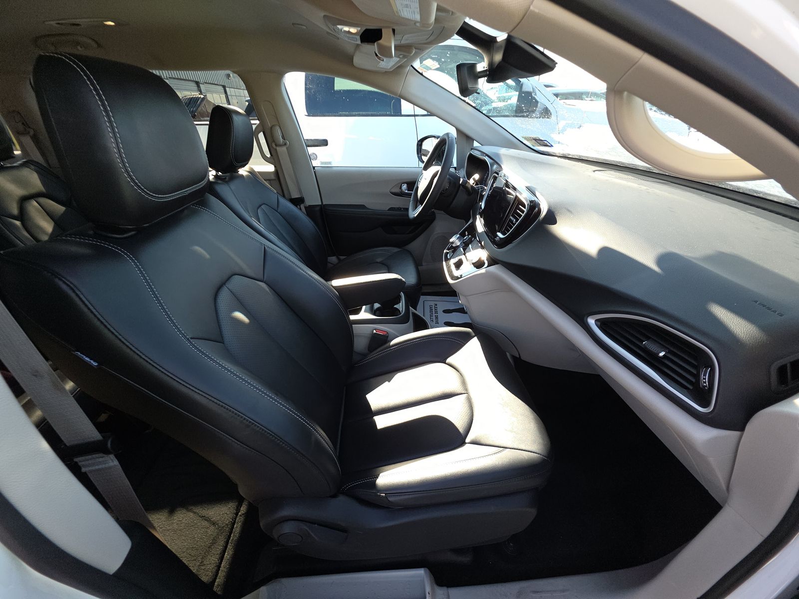 2024 Chrysler Pacifica Touring L FWD