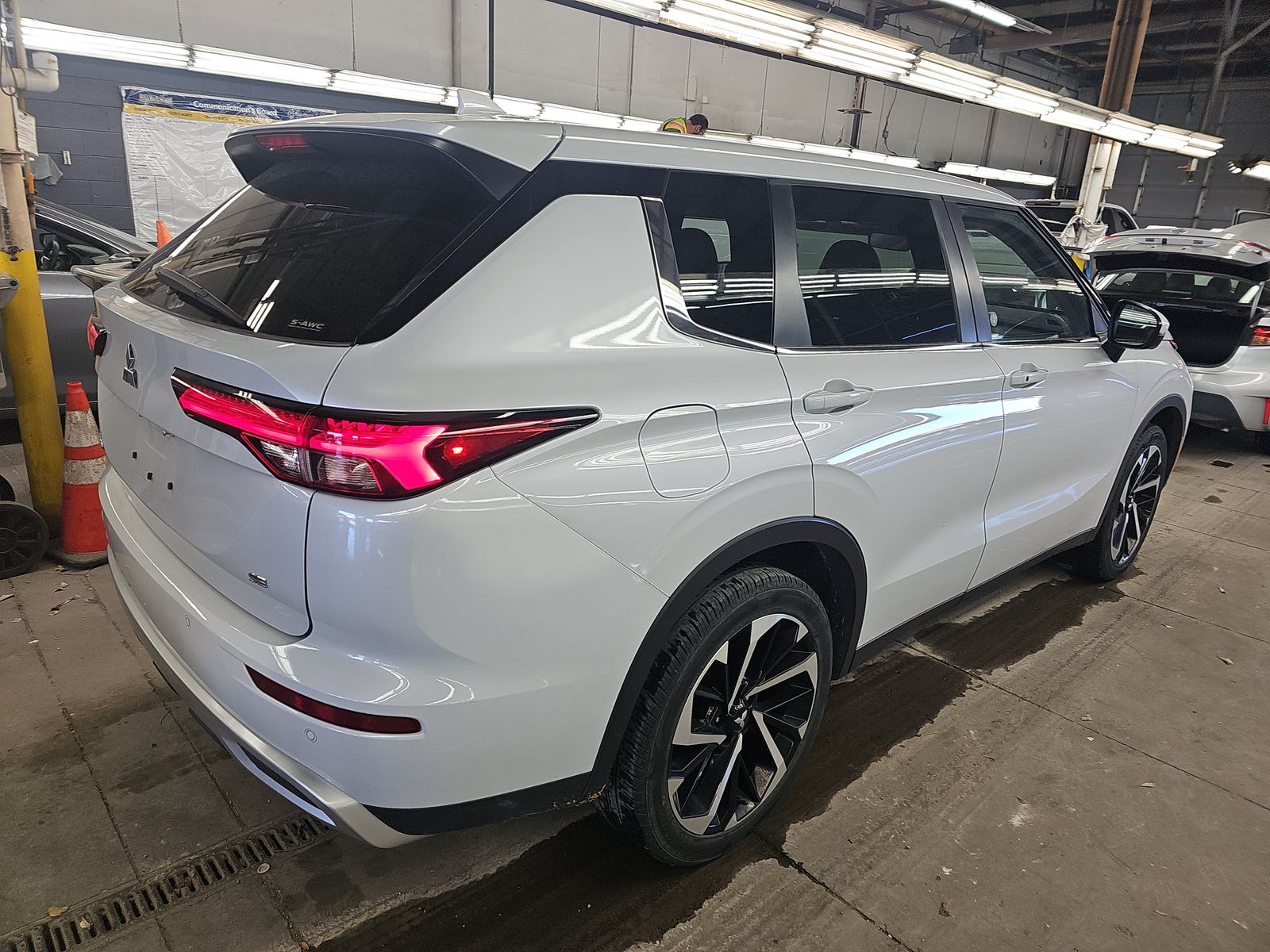 2024 Mitsubishi Outlander SE AWD