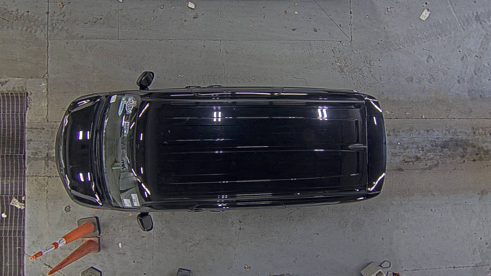 2025 Toyota Sienna LE FWD