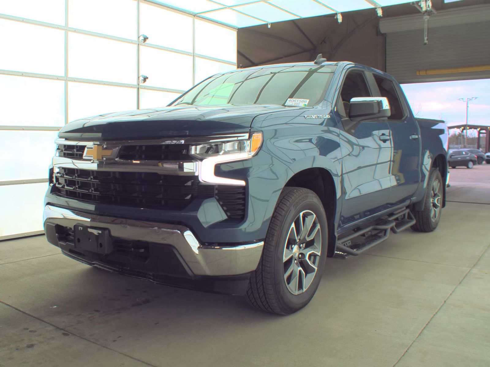 2024 Chevrolet Silverado 1500 LT AWD