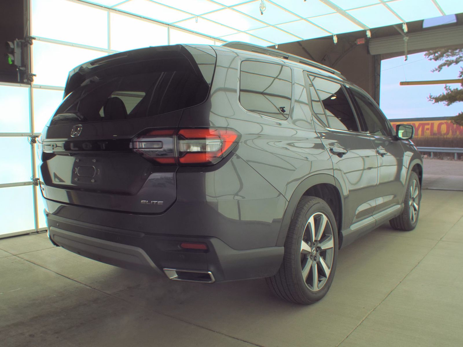 2023 Honda Pilot Elite AWD