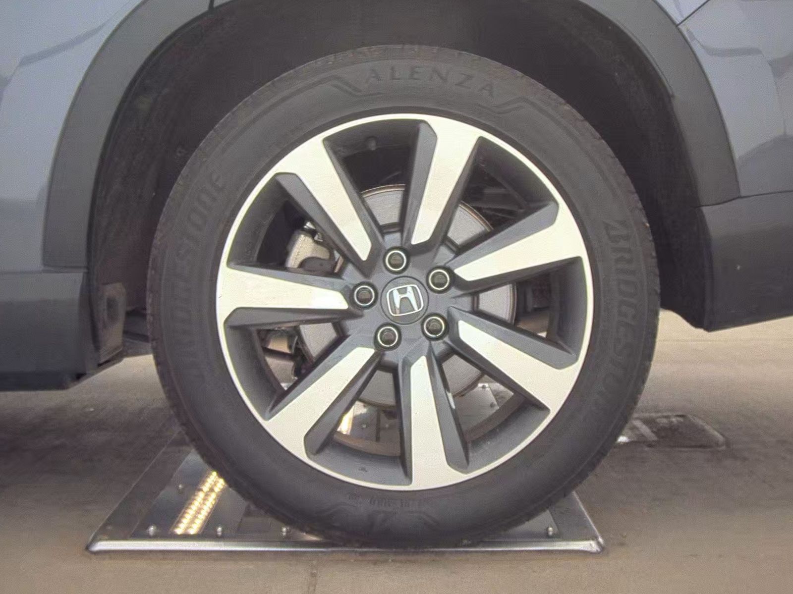 2023 Honda Pilot Elite AWD