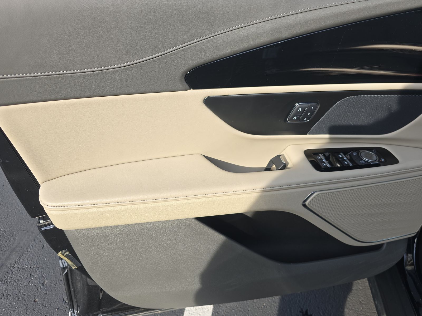 2025 Lincoln Nautilus Premiere AWD