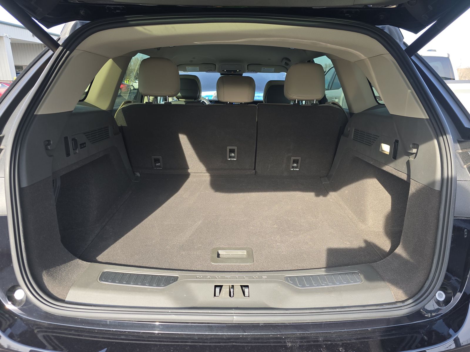 2025 Lincoln Nautilus Premiere AWD