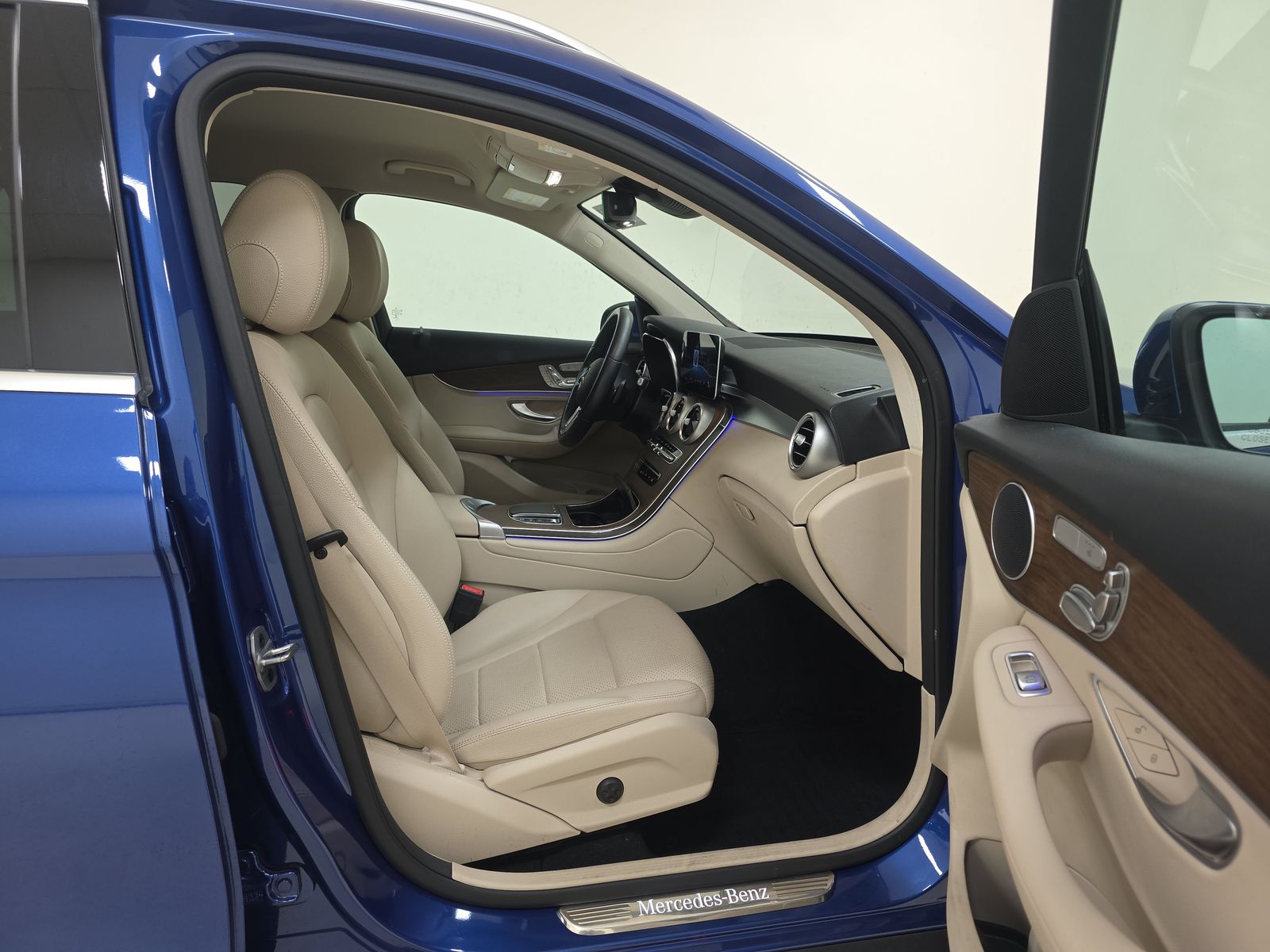 2022 Mercedes-Benz GLC GLC 300 RWD