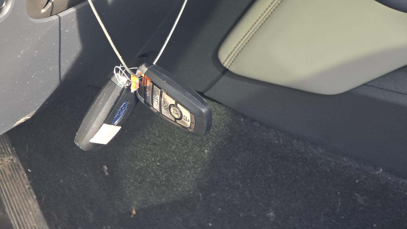 2025 Ford Explorer Active AWD