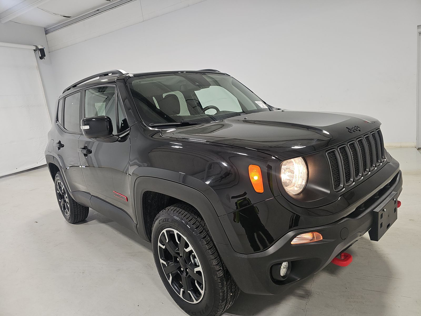 2023 Jeep Renegade Trailhawk AWD