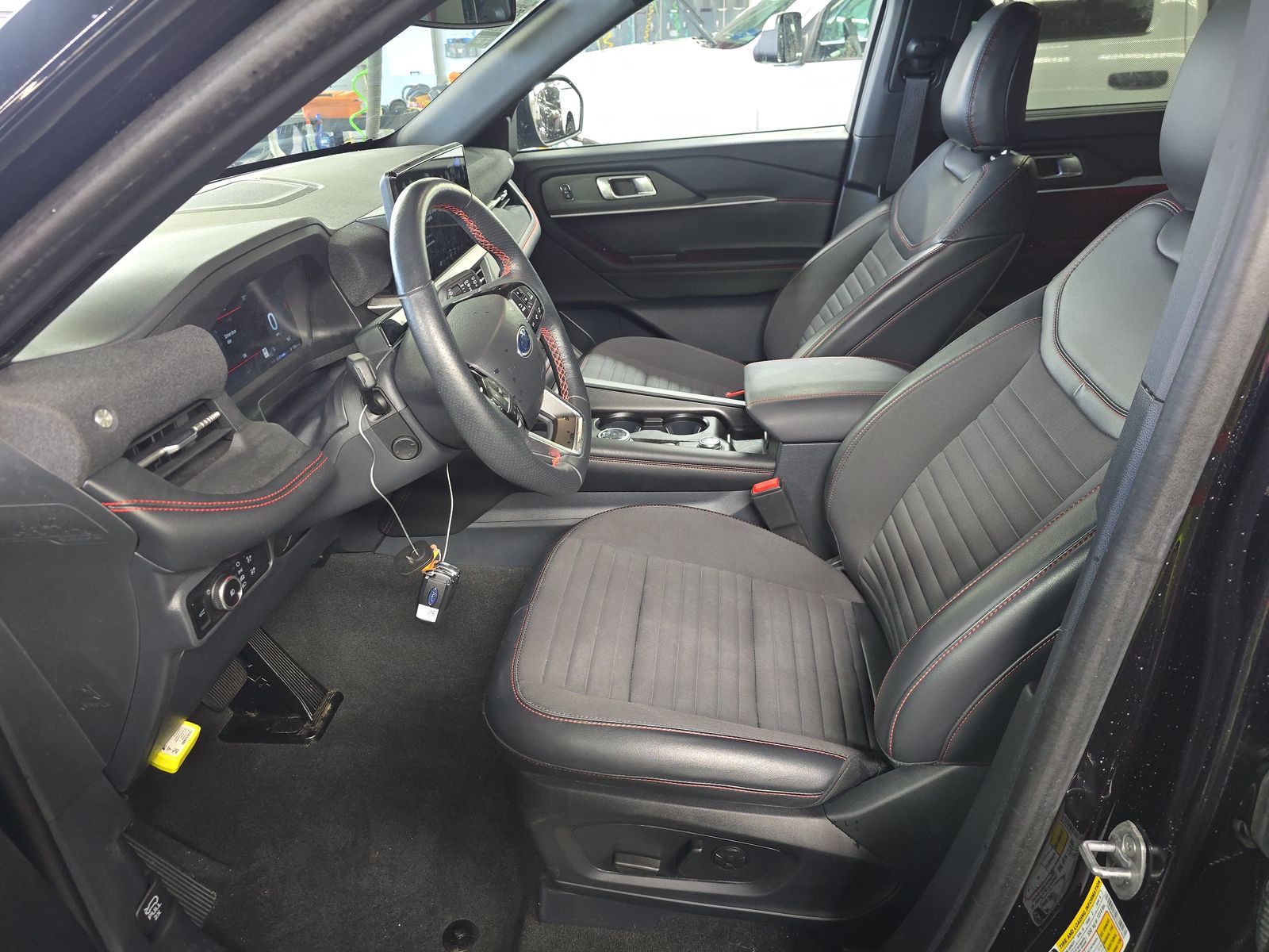 2025 Ford Explorer ST-Line AWD