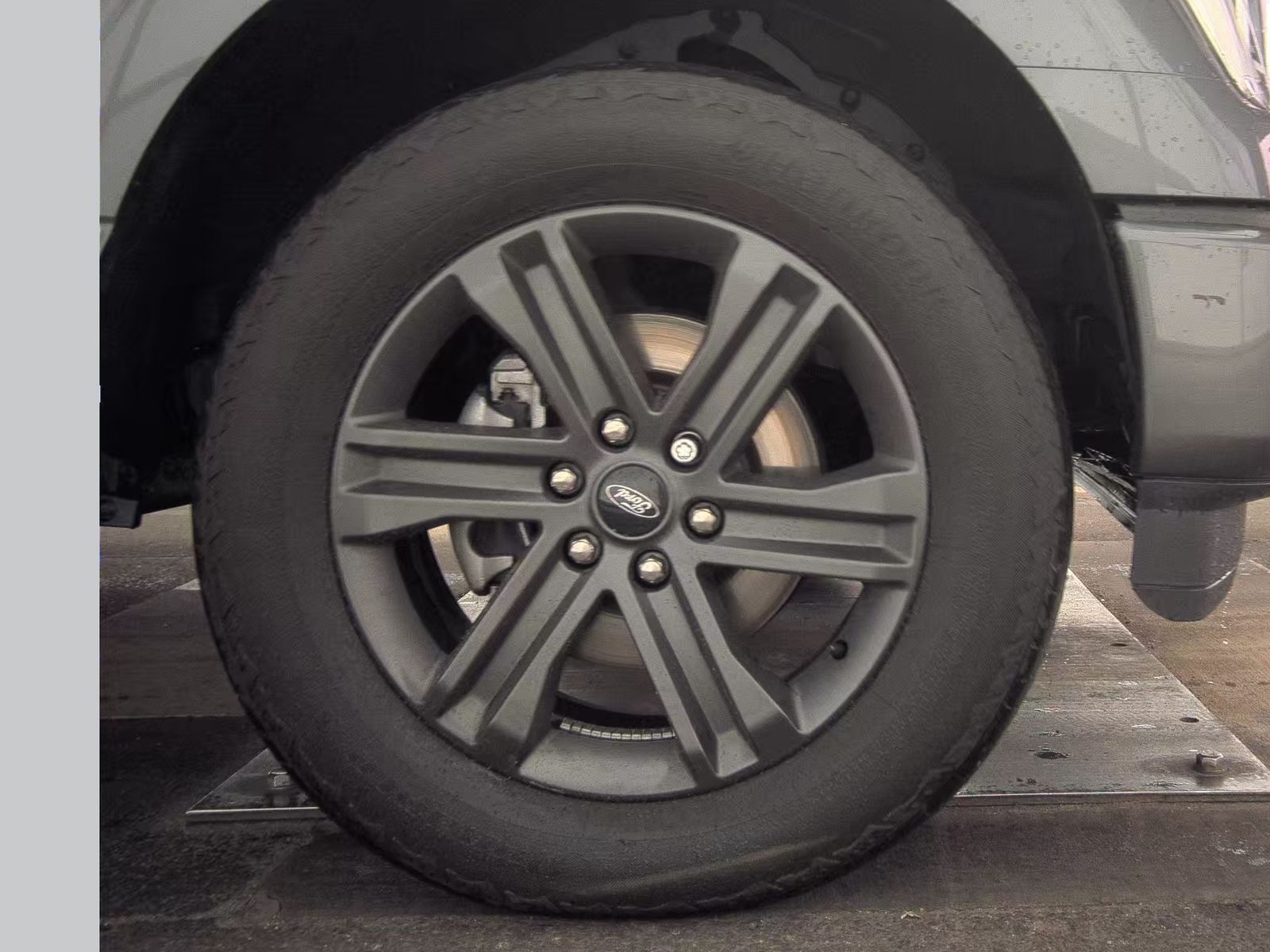 2023 Ford F-150 Lariat AWD