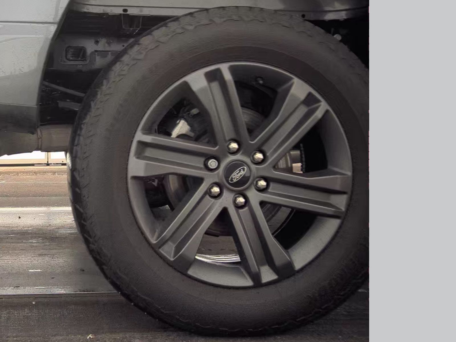 2023 Ford F-150 Lariat AWD