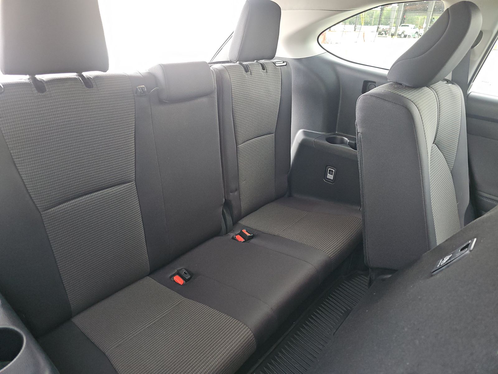 2024 Toyota Highlander LE FWD