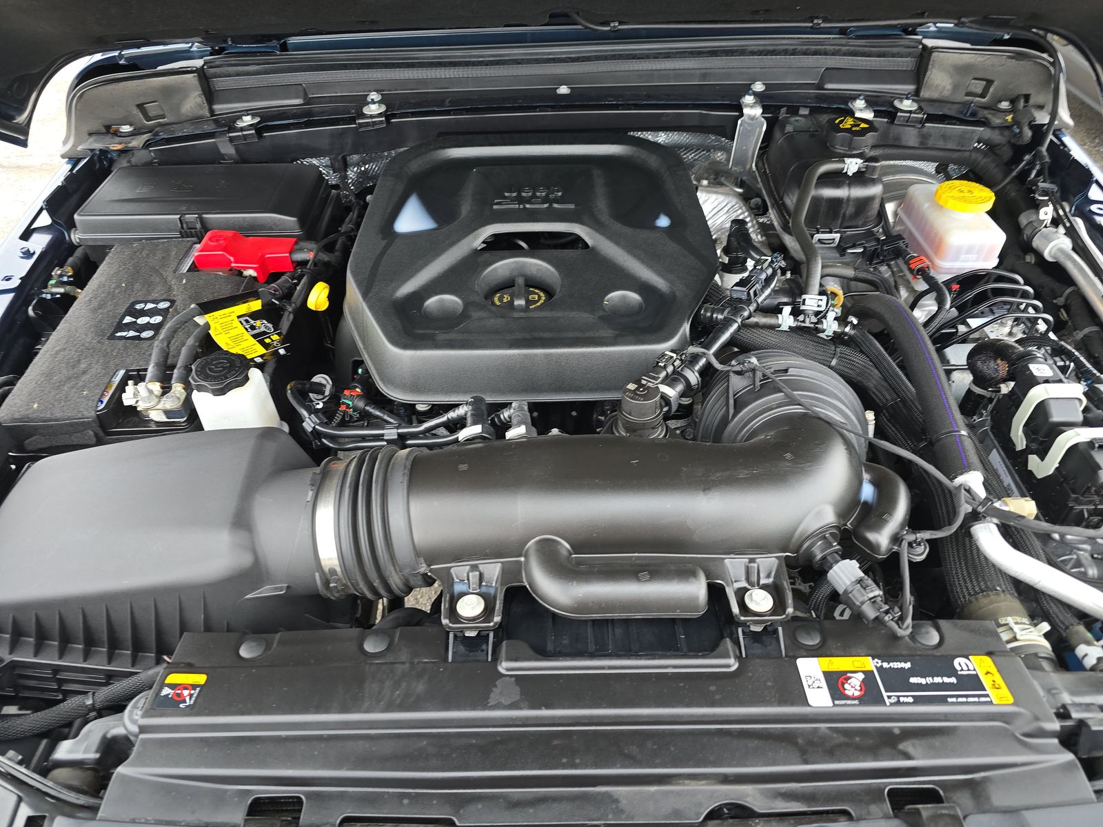 2025 Jeep Wrangler Sahara AWD