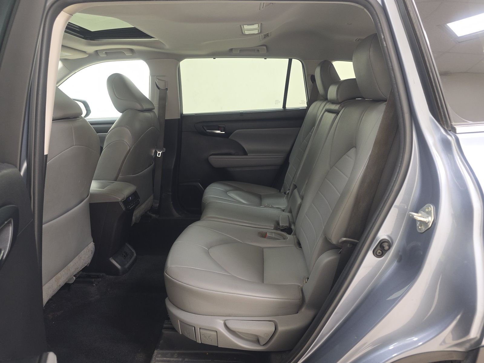 2022 Toyota Highlander XLE FWD