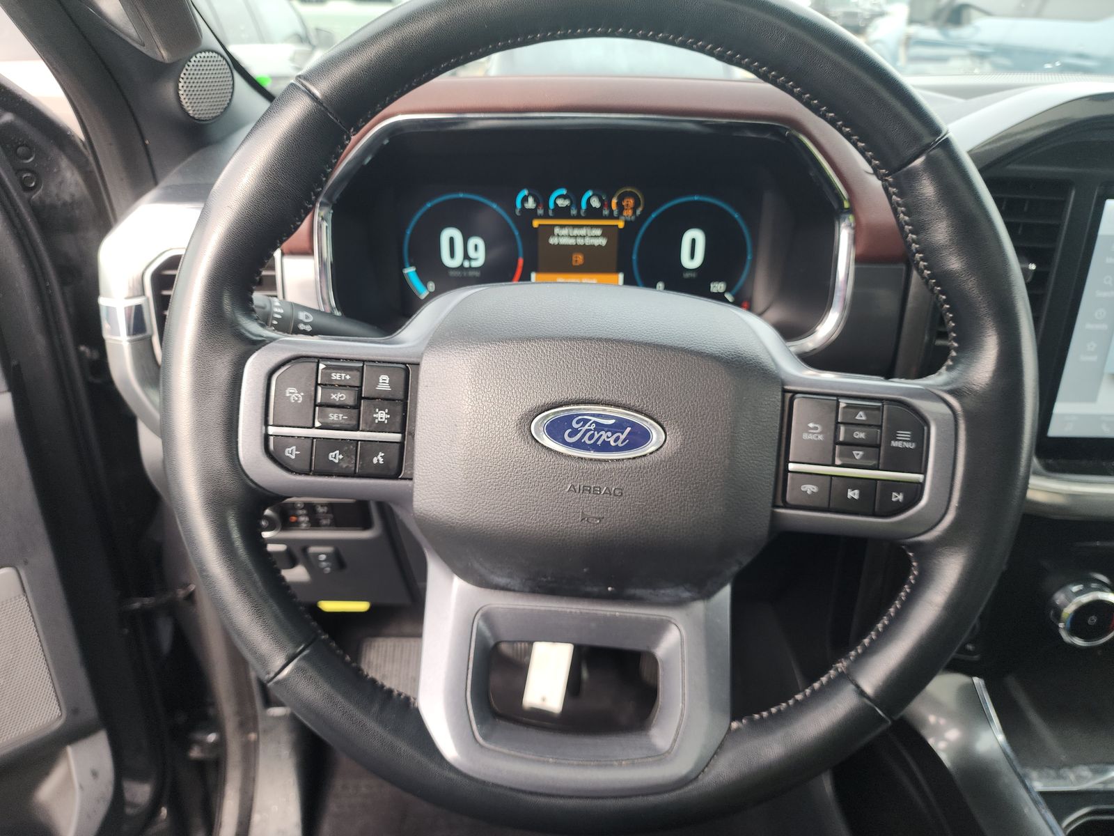 2023 Ford F-150 Lariat AWD