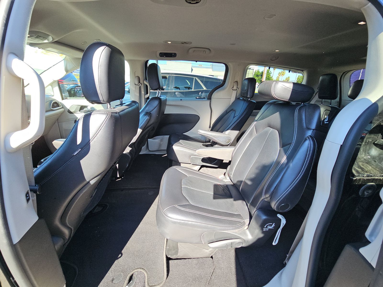 2022 Chrysler Pacifica Touring L FWD