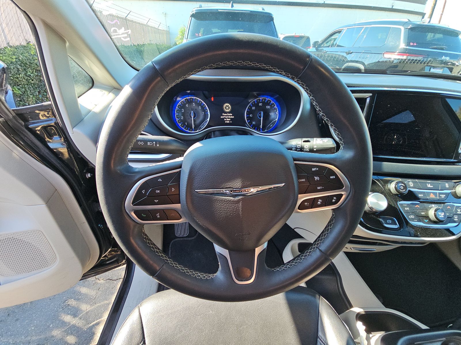 2022 Chrysler Pacifica Touring L FWD