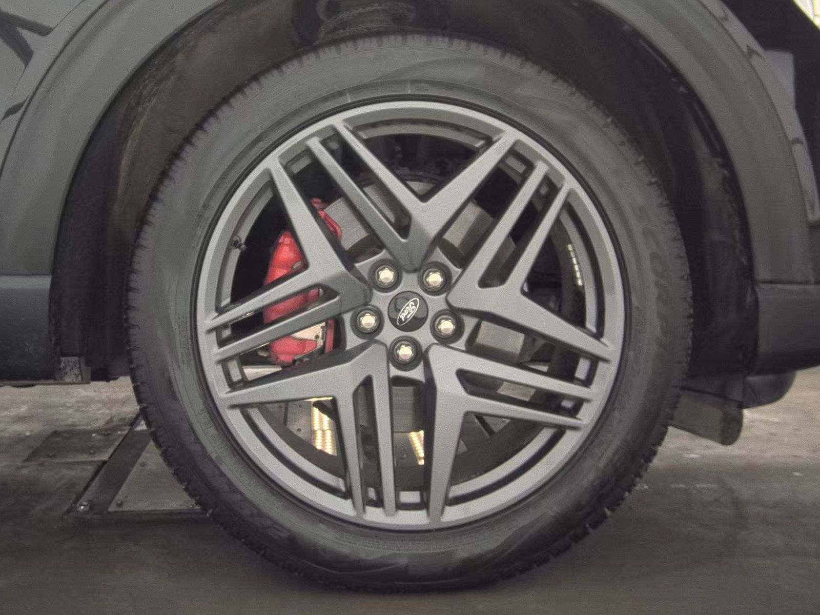 2025 Ford Explorer ST-Line AWD