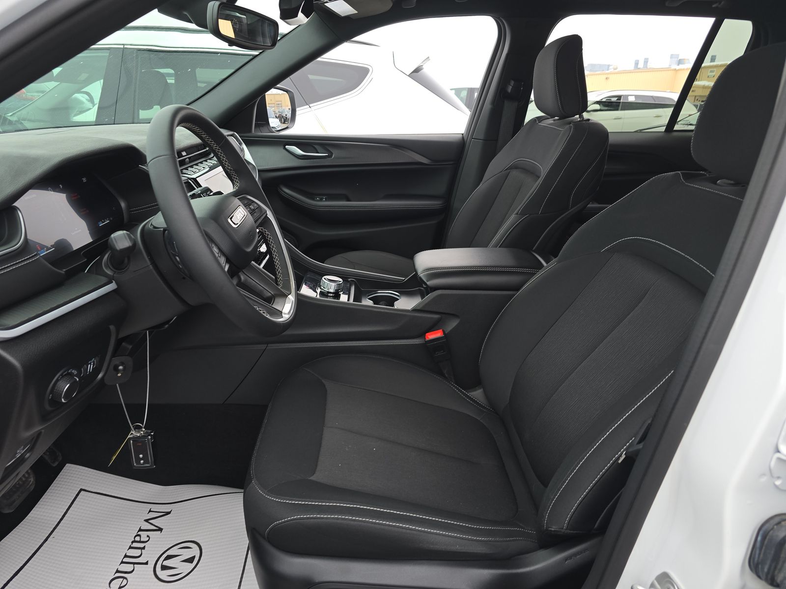 2024 Jeep Grand Cherokee Laredo AWD