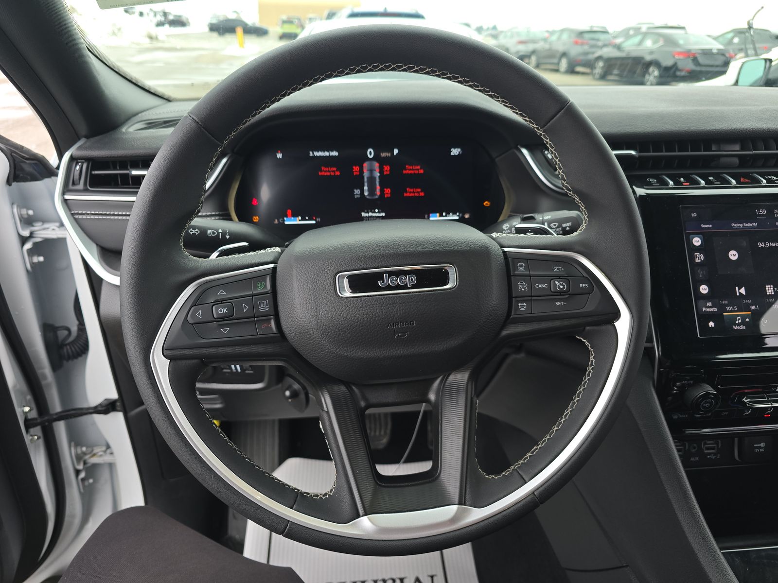 2024 Jeep Grand Cherokee Laredo AWD