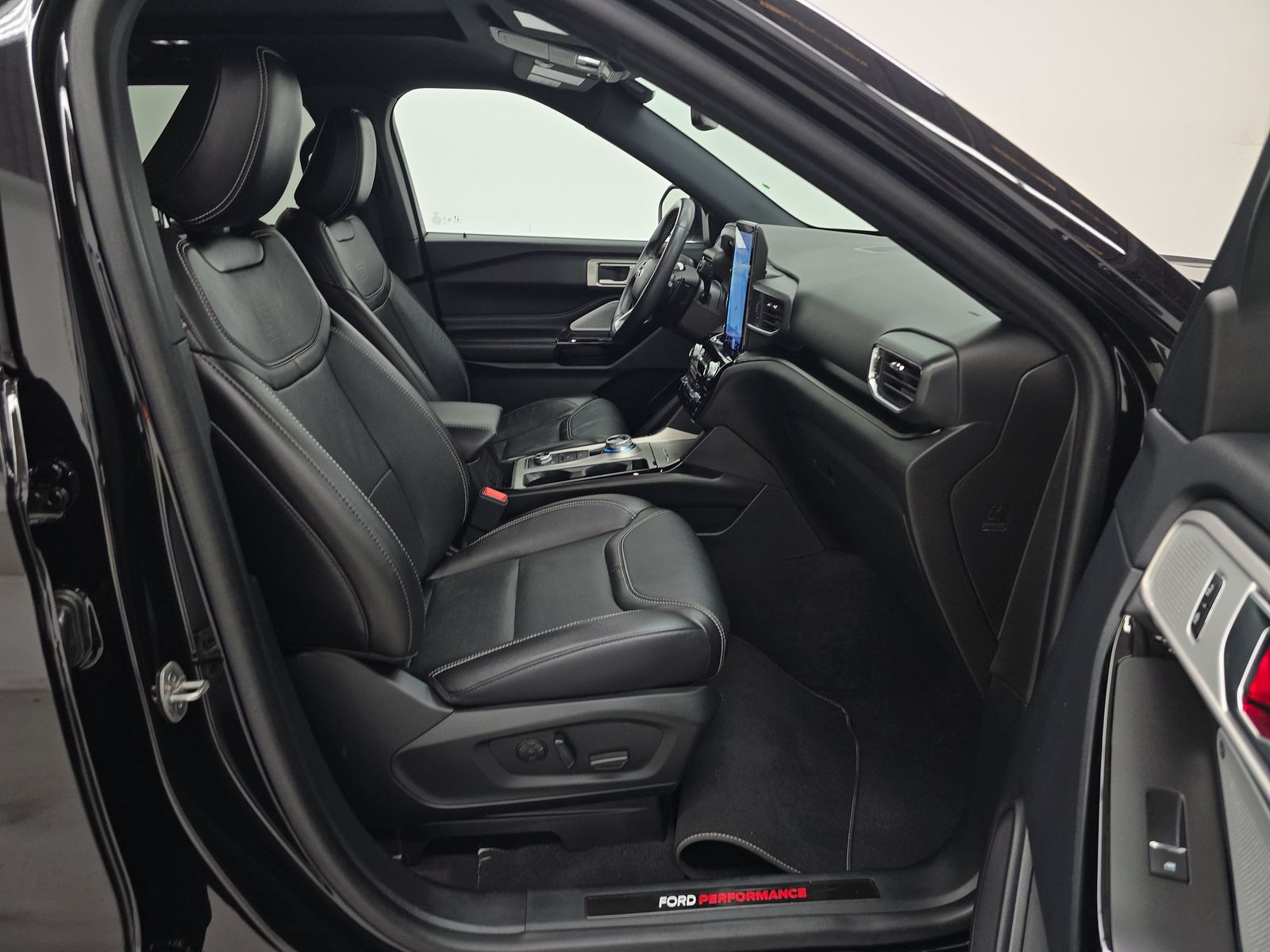 2022 Ford Explorer ST AWD