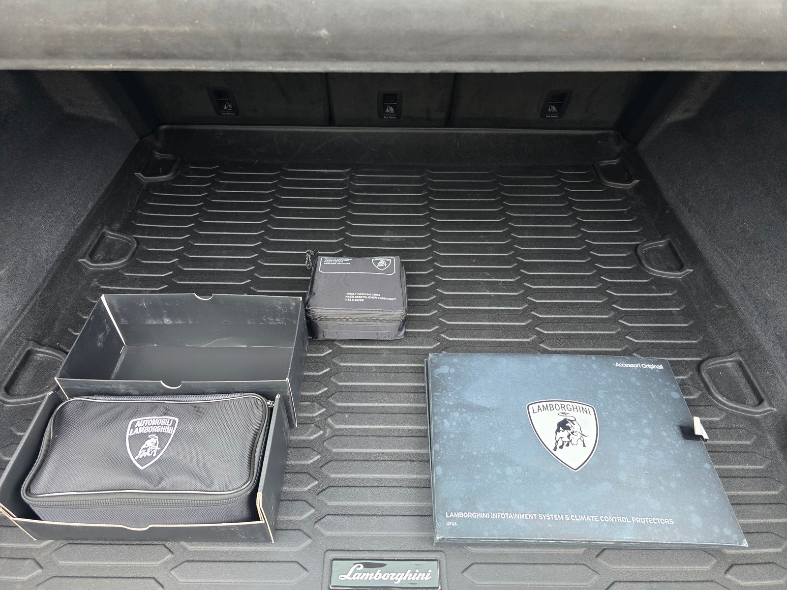 2024 Lamborghini Urus S AWD