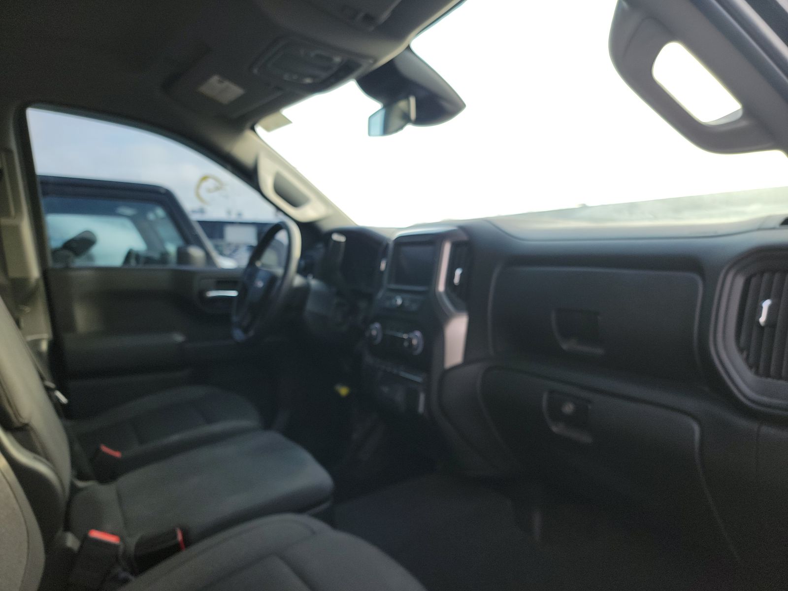 2023 Chevrolet Silverado 1500 Custom AWD