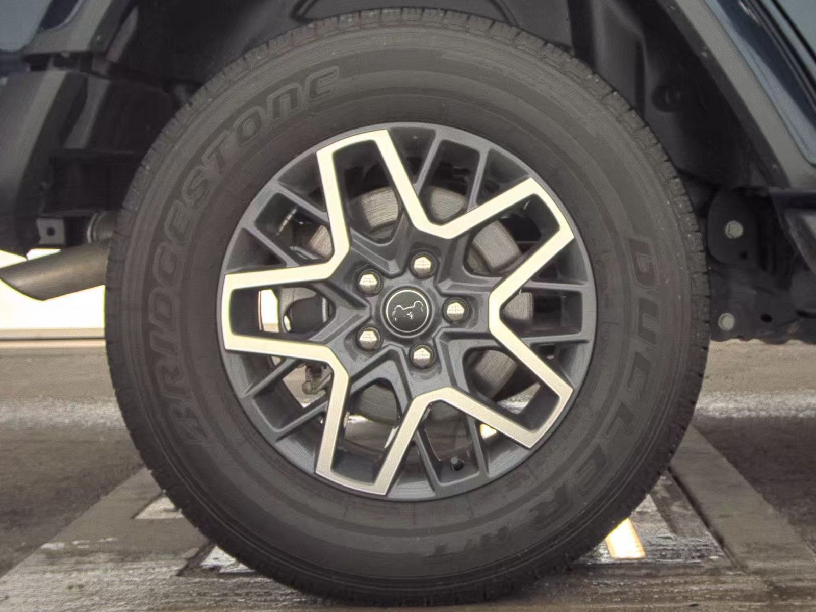 2025 Jeep Wrangler Sahara AWD