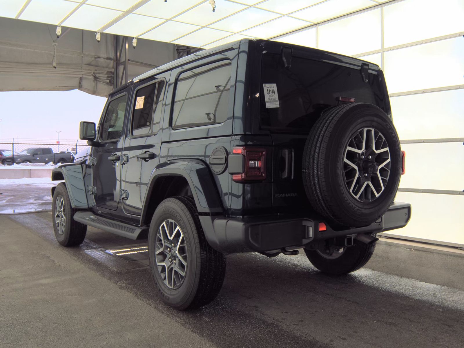 2025 Jeep Wrangler Sahara AWD