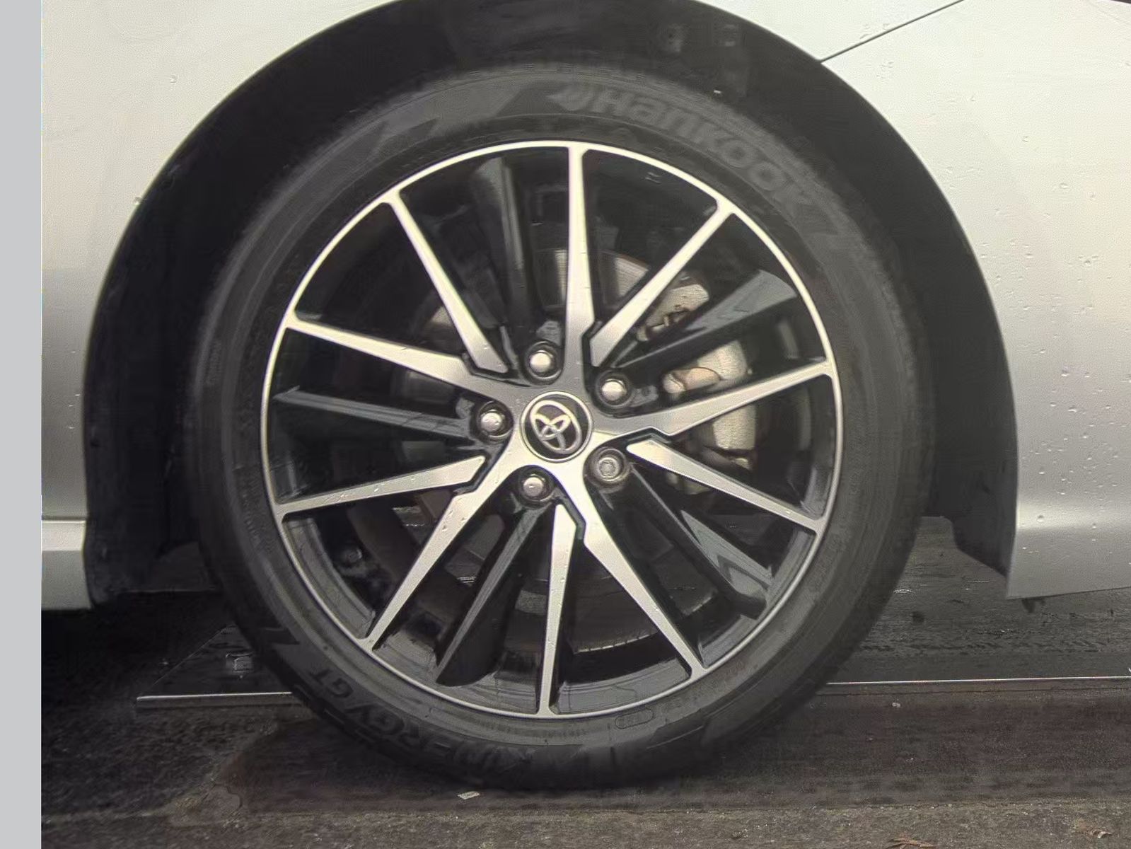 2023 Toyota Camry SE FWD