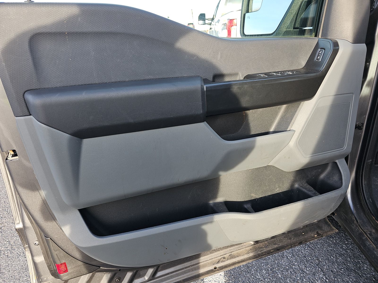 2022 Ford F-150 XL RWD