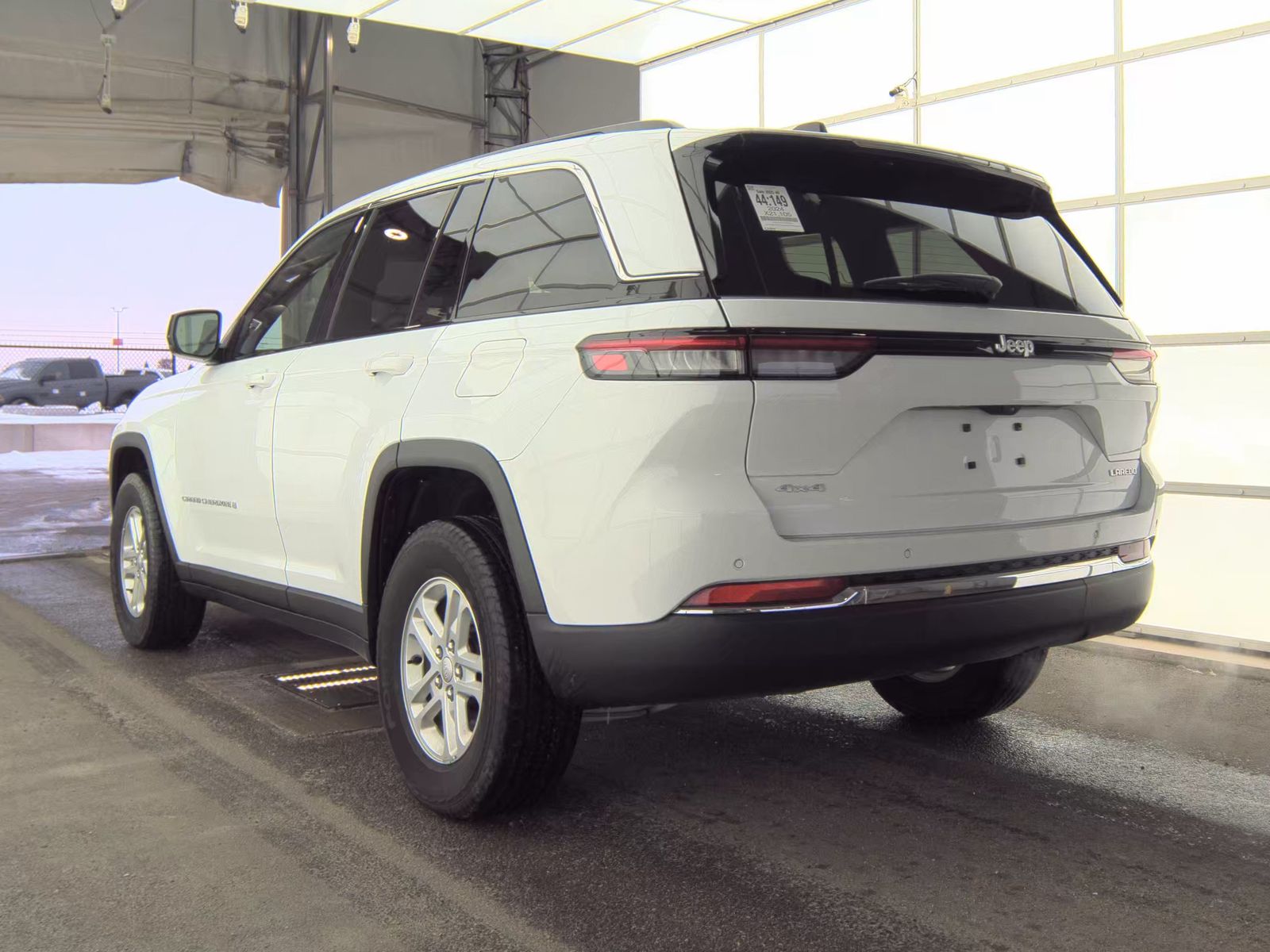 2024 Jeep Grand Cherokee Laredo AWD