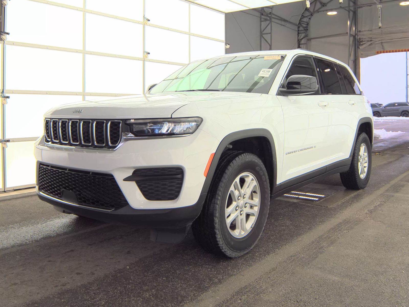 2024 Jeep Grand Cherokee Laredo AWD