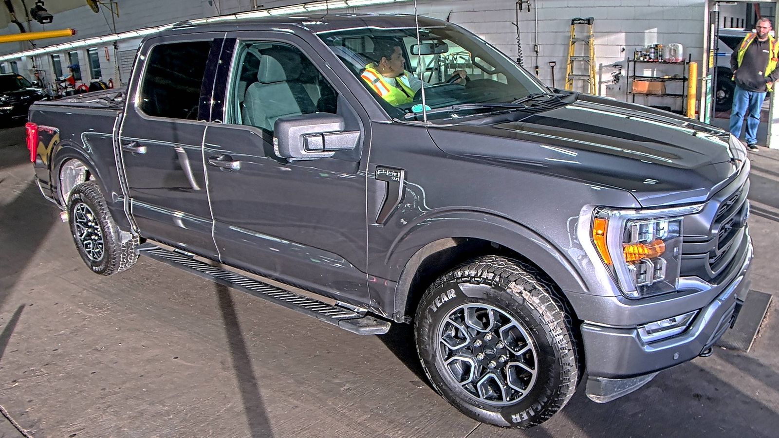 2023 Ford F-150 XLT AWD