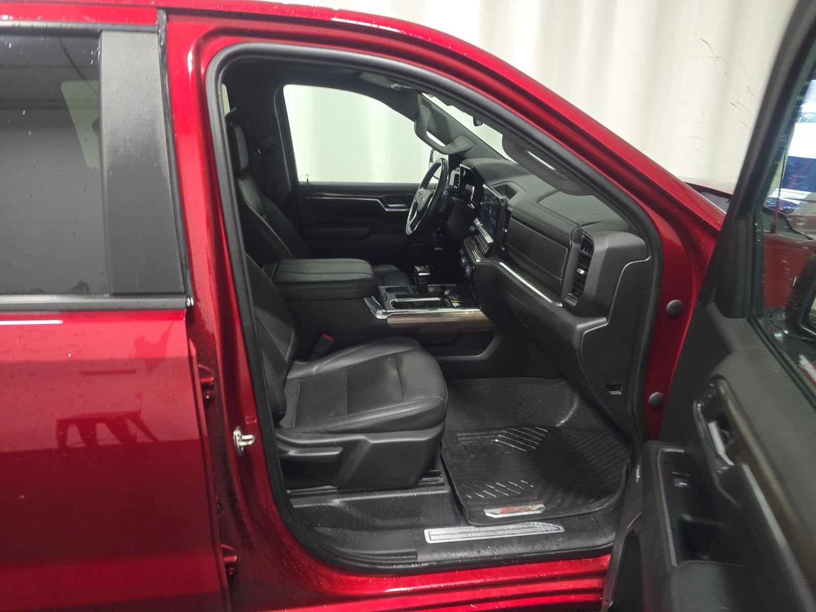 2023 Chevrolet Silverado 1500 RST AWD