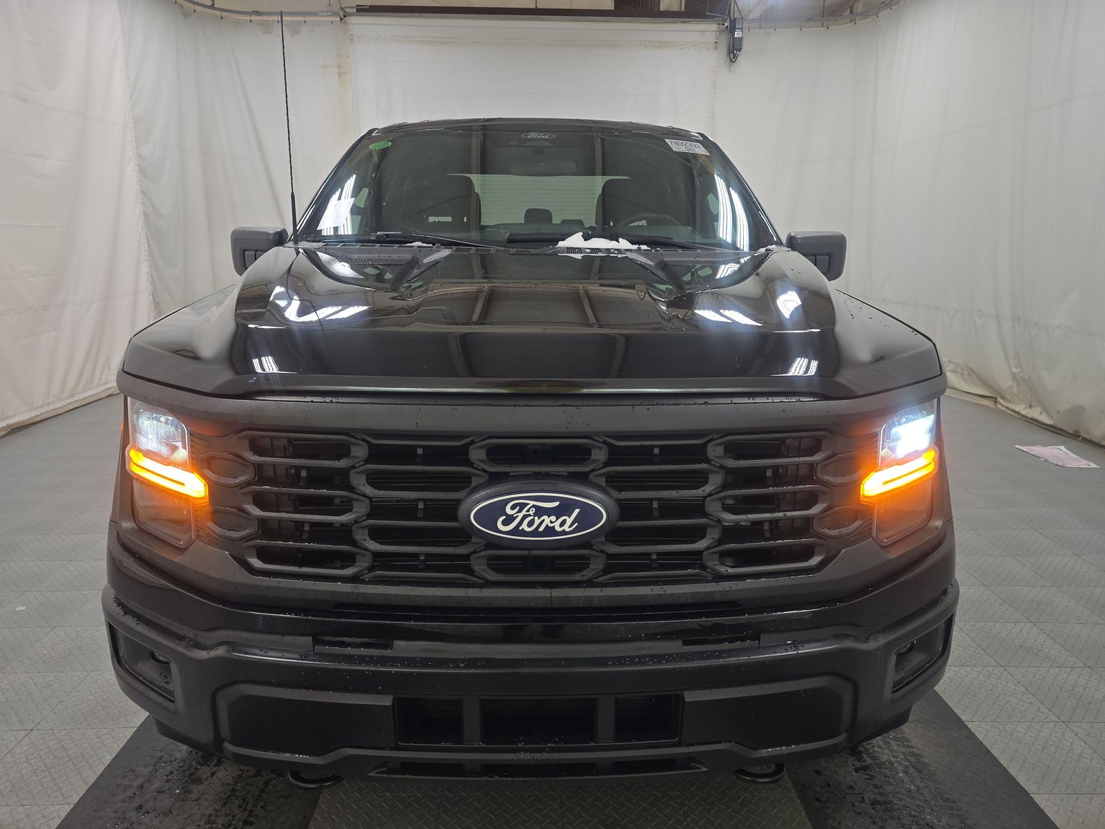 2024 Ford F-150 STX AWD