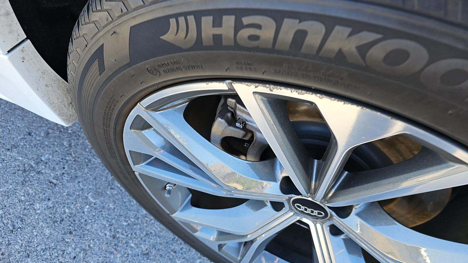 2022 Audi Q8 Premium AWD