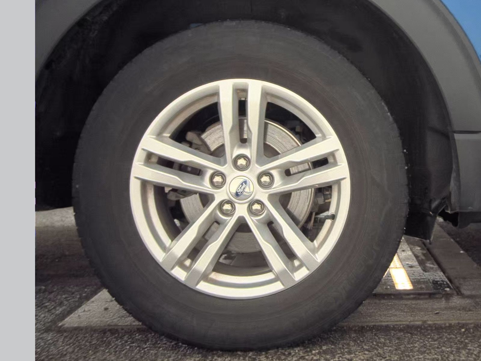 2022 Ford Explorer XLT AWD